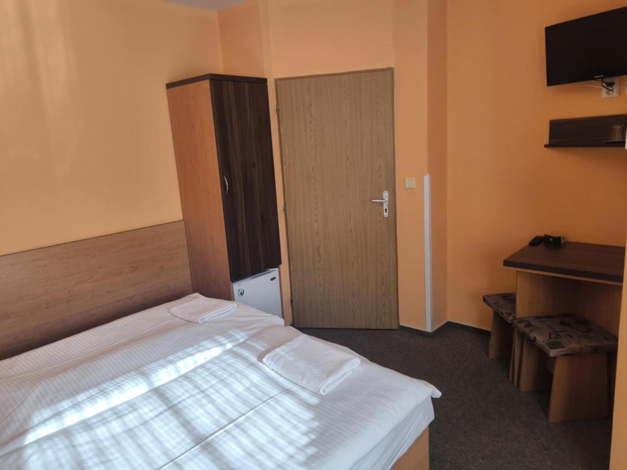 Pension Euro Mikulov Exteriör bild