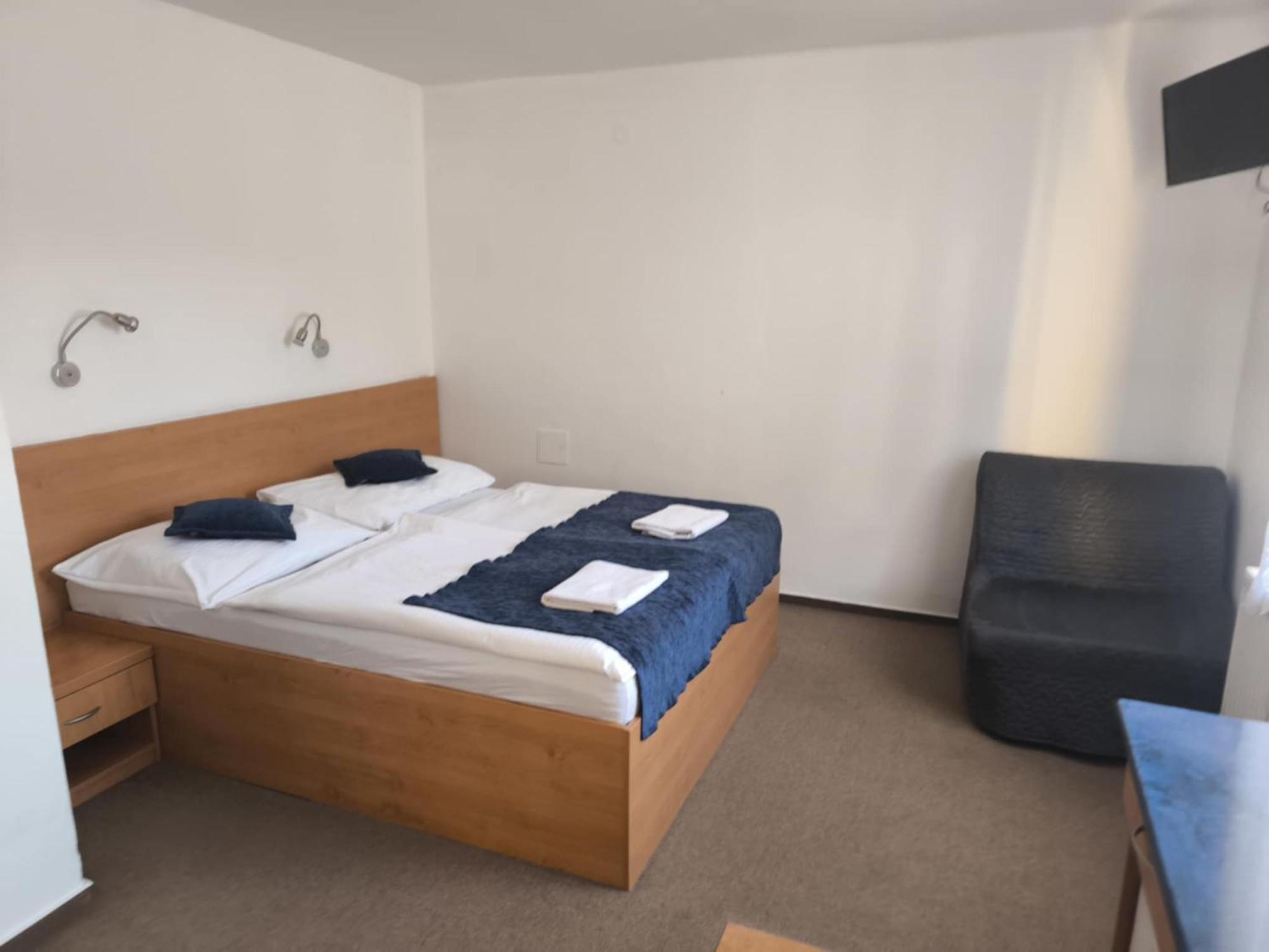 Pension Euro Mikulov Exteriör bild
