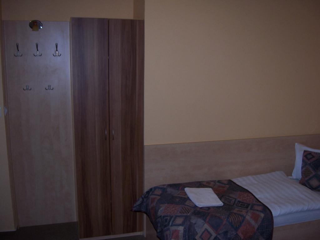 Pension Euro Mikulov Exteriör bild