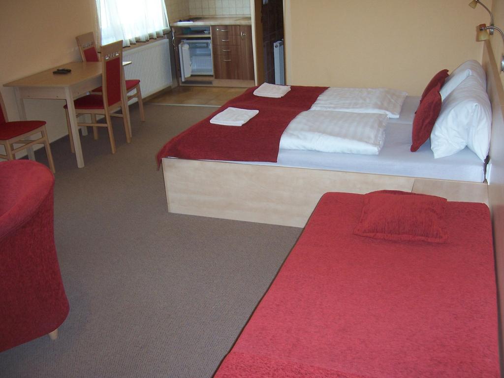 Pension Euro Mikulov Rum bild