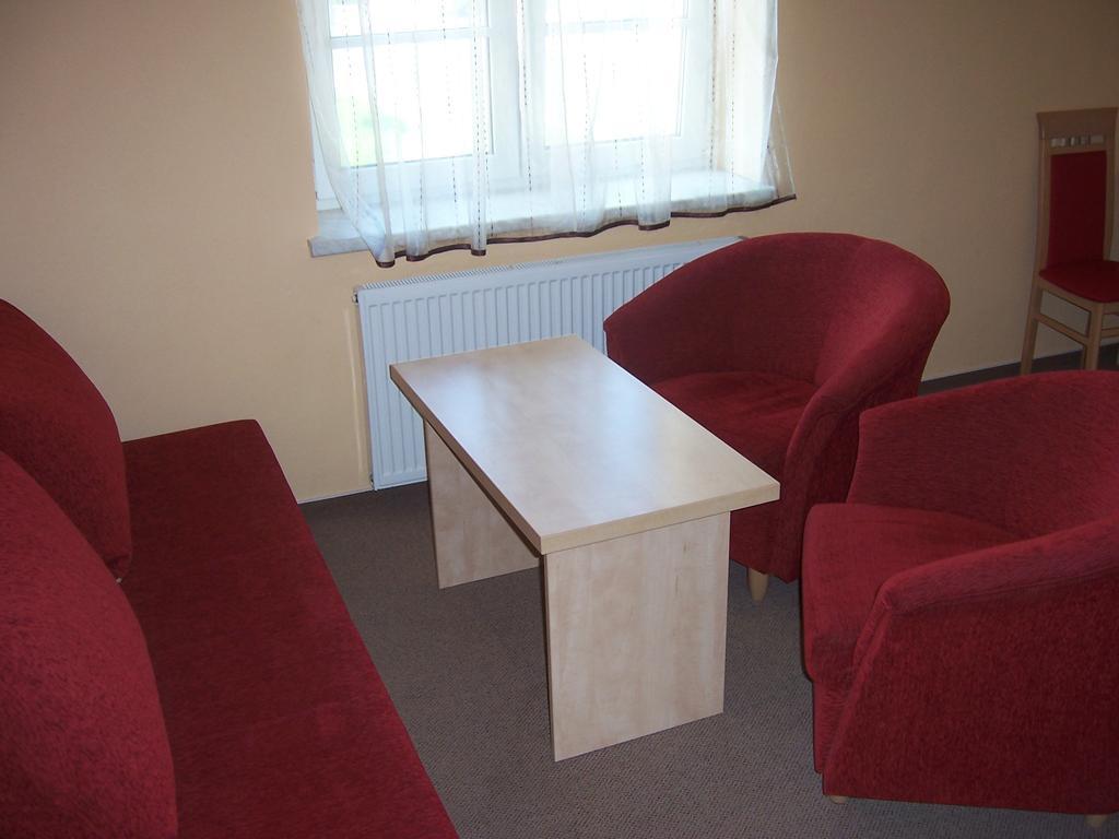 Pension Euro Mikulov Exteriör bild
